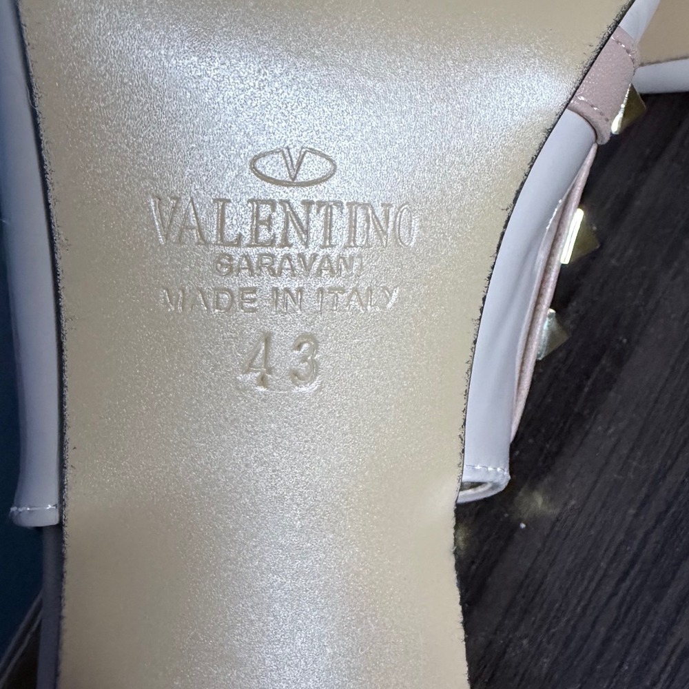 Valentino Garavani Rockstud Heels Womens 43 US 12 Nude NWOT Patent Studded Pumps - Picture 8 of 9